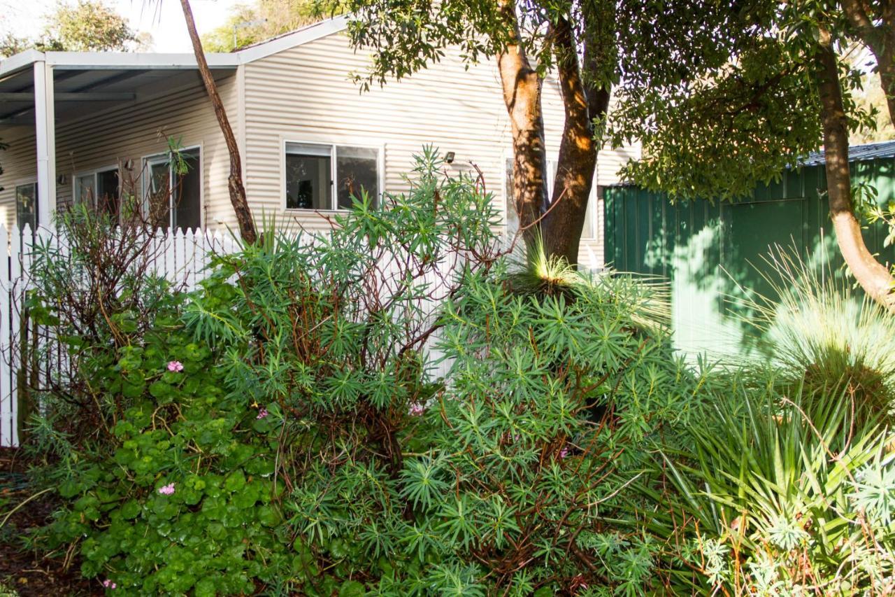 Farview Guest Accommodation Pickering Brook エクステリア 写真