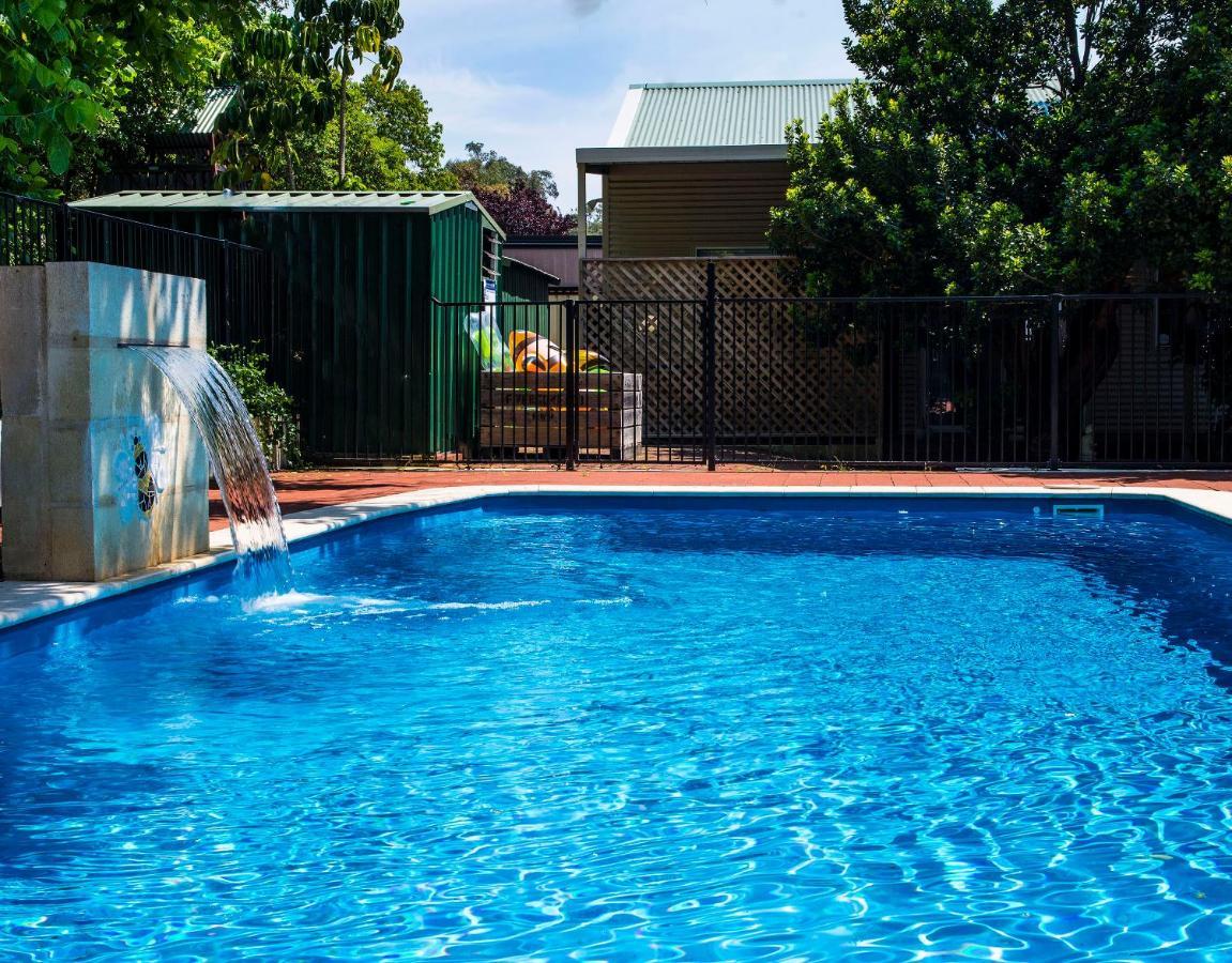 Farview Guest Accommodation Pickering Brook エクステリア 写真